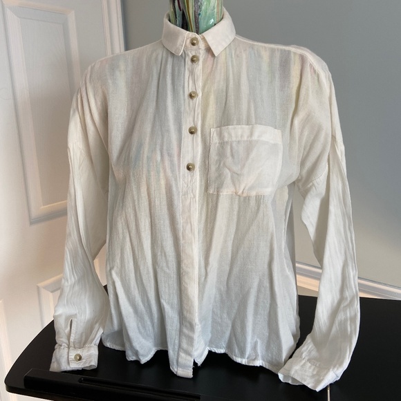 BDG Light, Loose-fitting Cotton Button-up - Picture 5 of 9